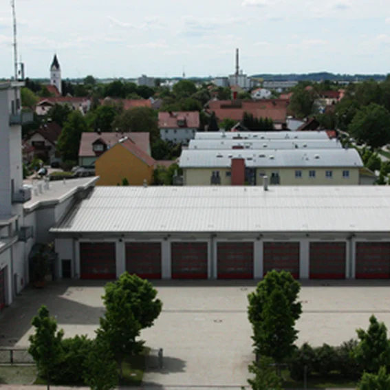 geraetehausNeufahrn.jpg
